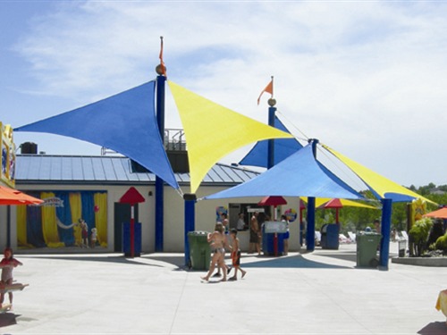 multiple triangle shades at water park