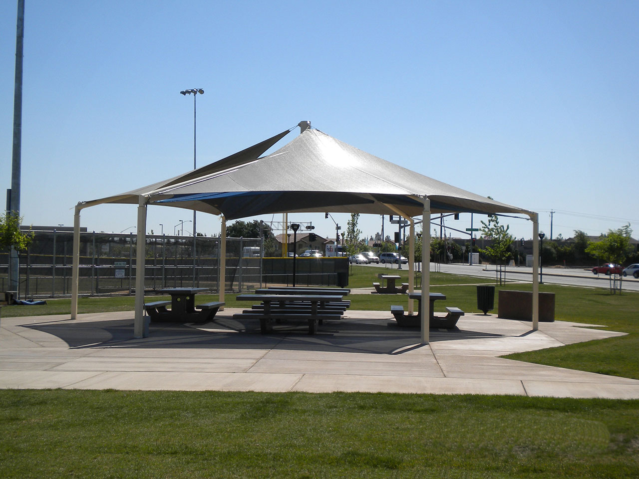 shade structure over picnic benches at figarden loop
