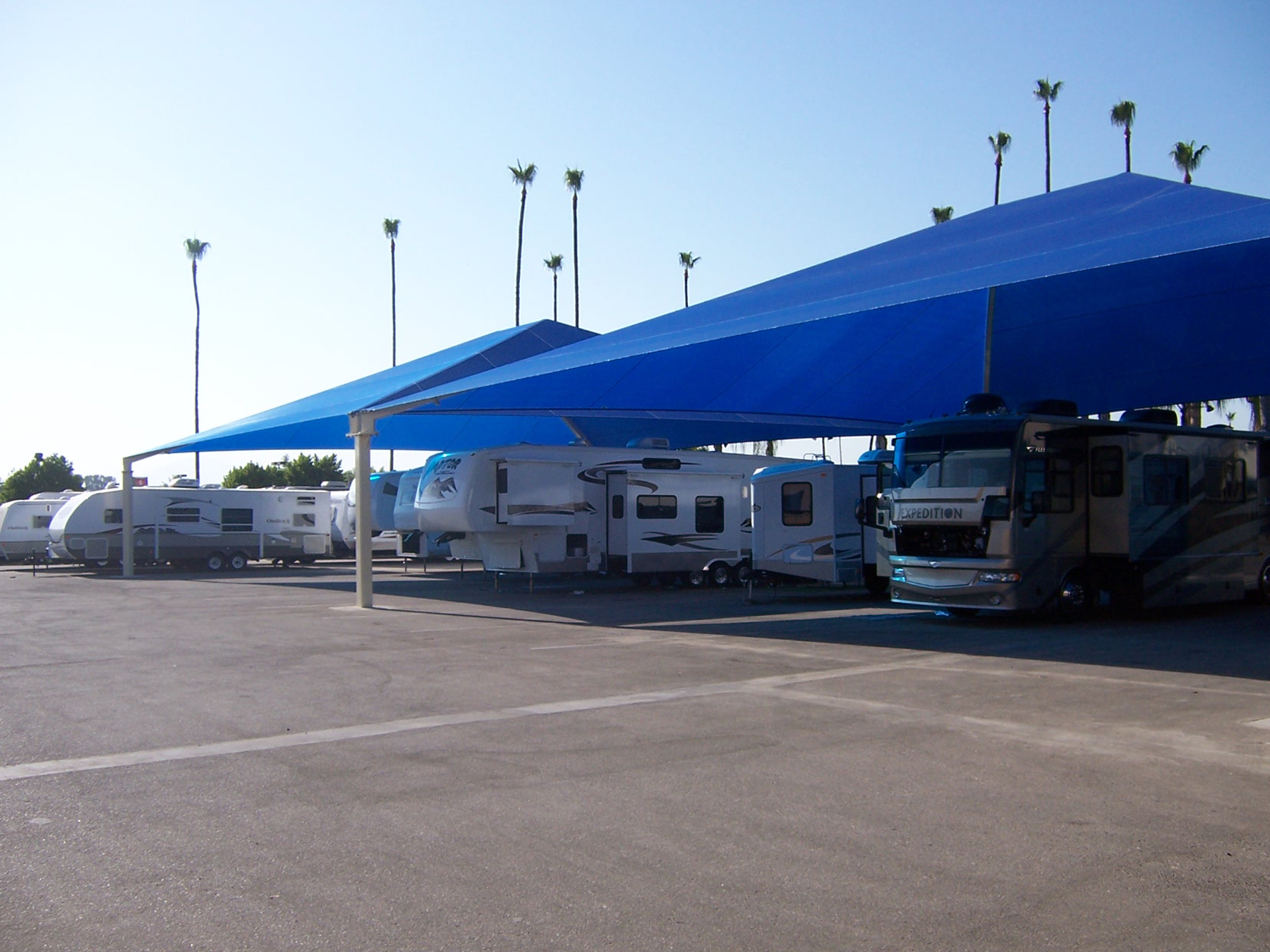 usa shades covering recreational vehicles