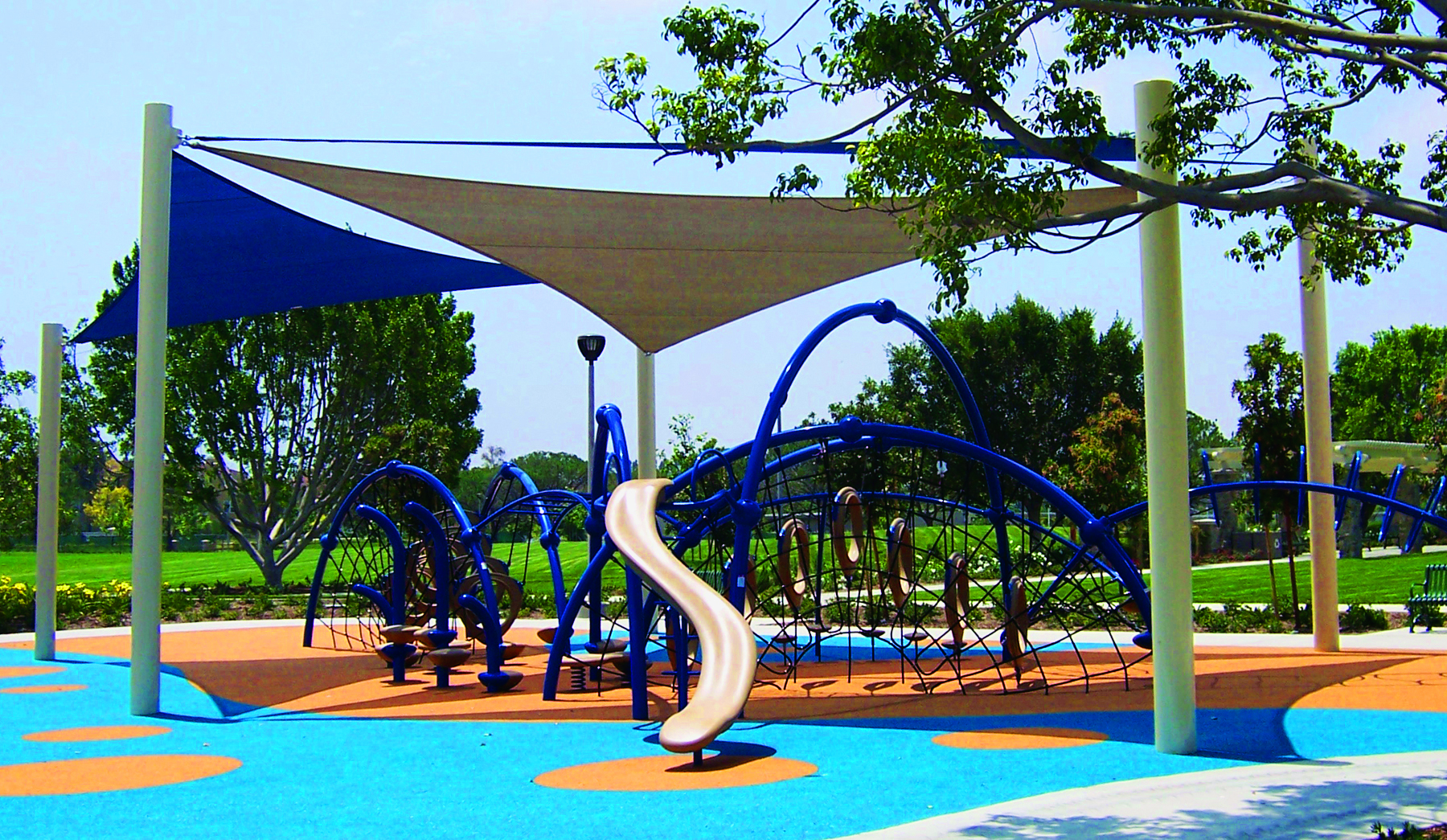 triangle usa shades covering outdoor playground